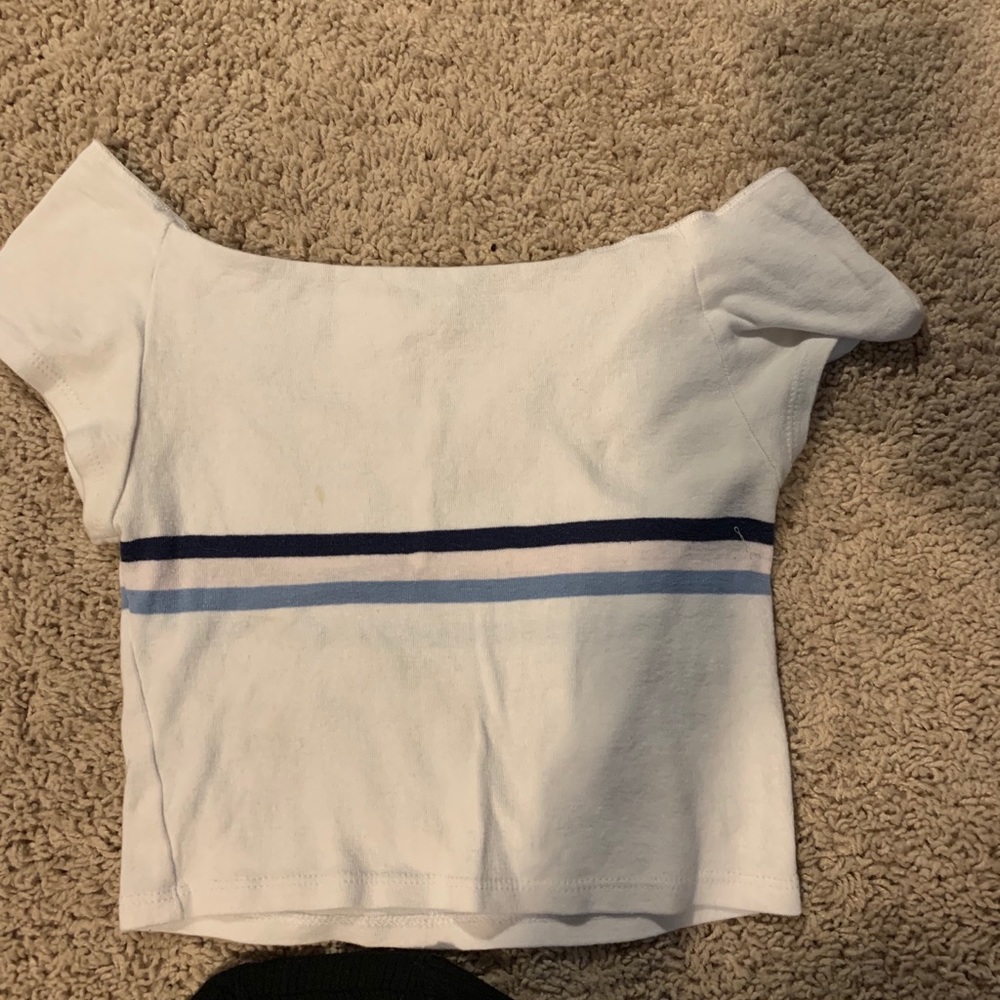 Crop top bundle! - Picture 10 of 11